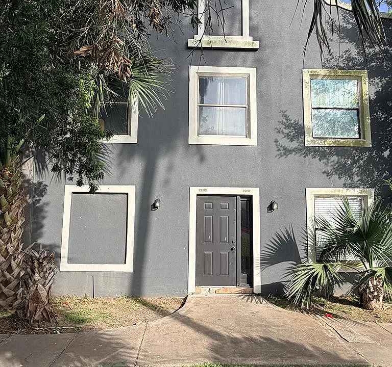2205 El Dorado Ave