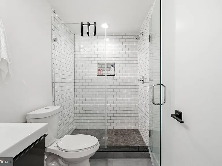 2604 Reed St — Photo 26