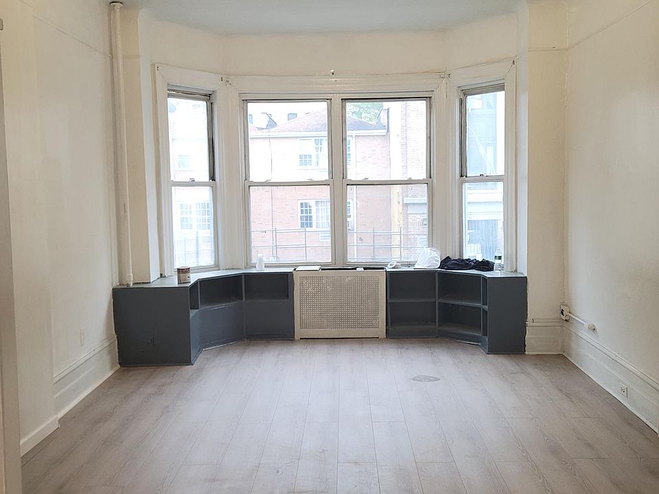 1st image of 2295 Loring Pl N Floor 2