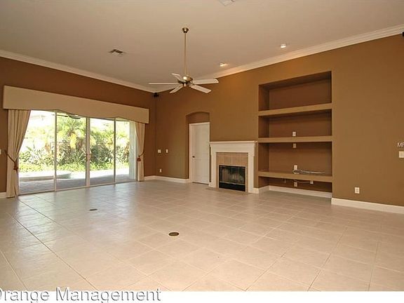 5th image of 10526 Holly Crest Dr