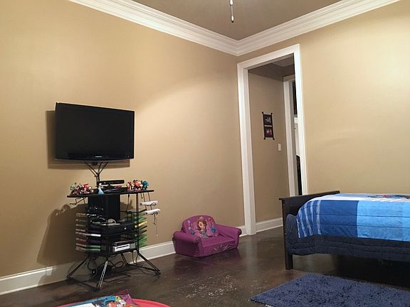 Dining/ playroom