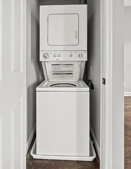 2301 Whittier Ave #1 — Photo 16