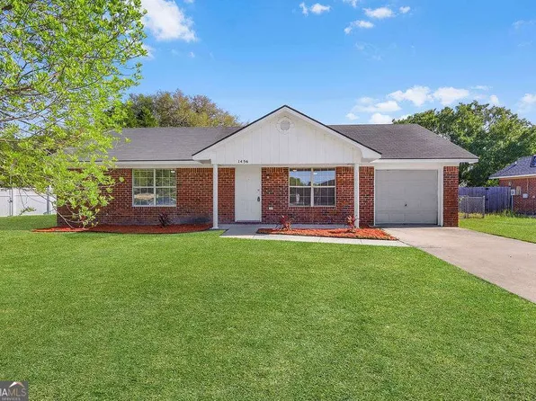 1456 Blackhawk Holw, Hinesville, GA 31313