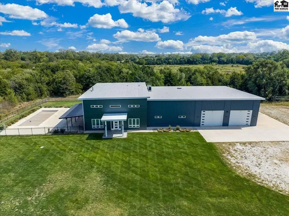 3400 N Buhler Rd, Buhler, KS 67522