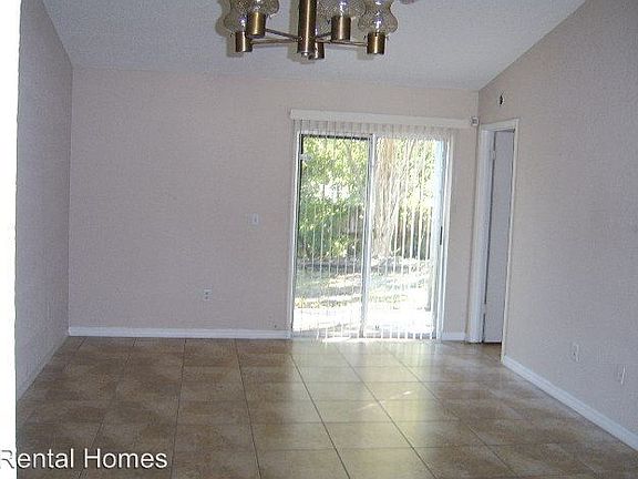4th image of 5820 Willow Leaf Ct