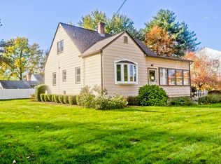 68 7th Ave, Chicopee, MA 01020