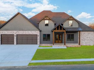 1533 Signature Dr, Cabot, AR 72023