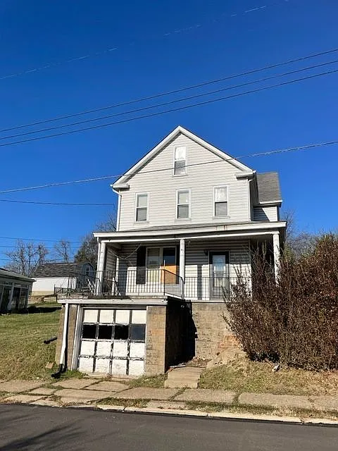 801 Waddell Ave photo 1