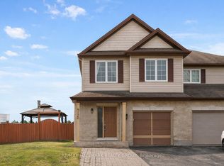 4120 Kelly Farm Dr, Ottawa, ON K1T 4J2