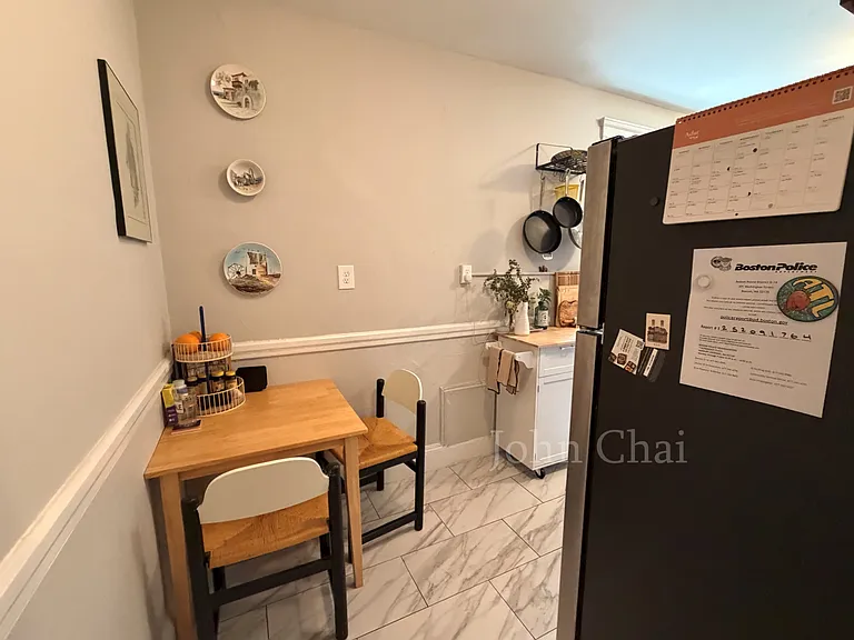55 Linden St #12 — Photo 9
