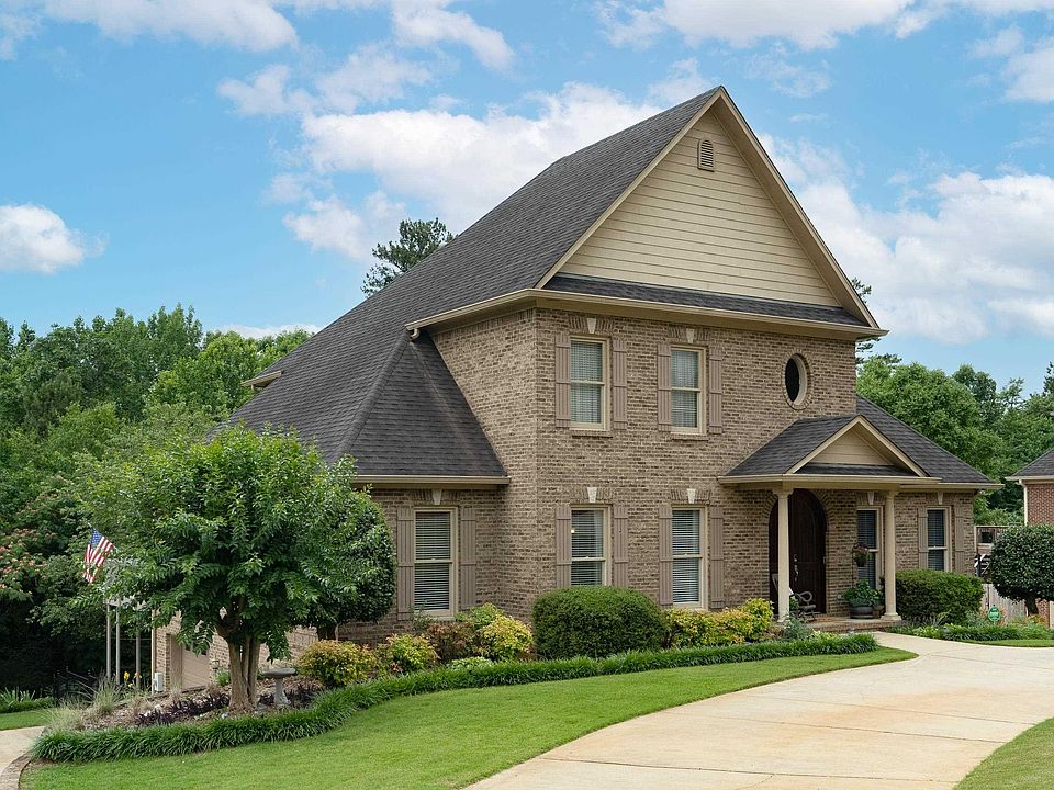 1st image of 379 Vick Cir