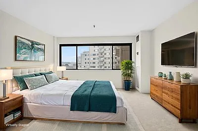 Ocean Ave — Photo 9