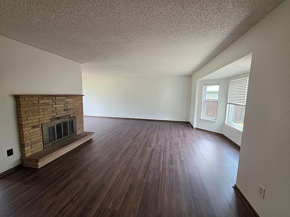5th image of 1320 Jennifer Ct