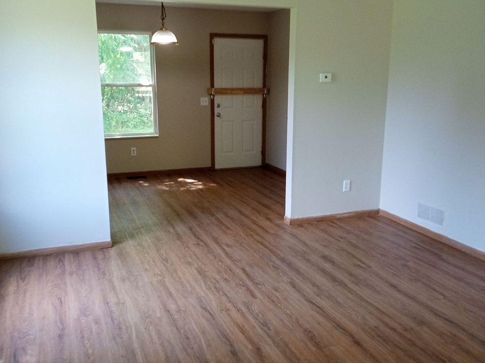 1st image of 149 S Forest Ave