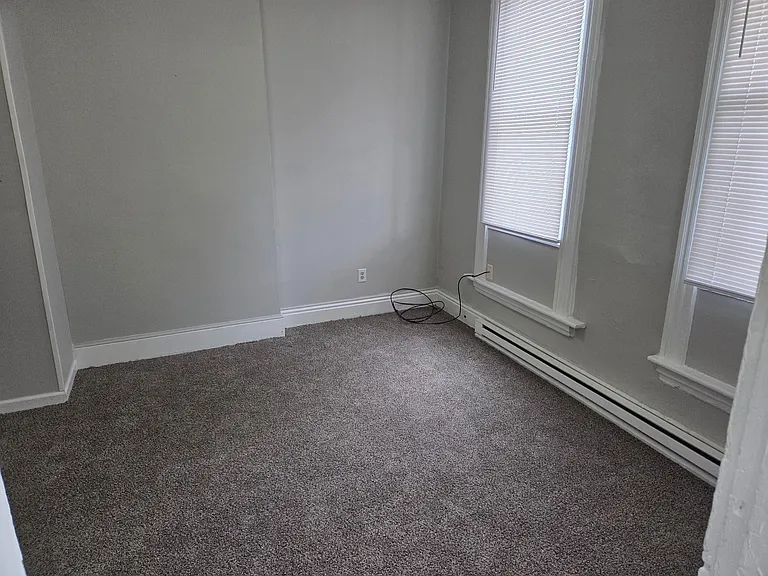 823B Pierce St #A — Photo 11