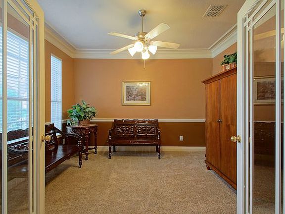 5th image of 780 Salt Lake Ct