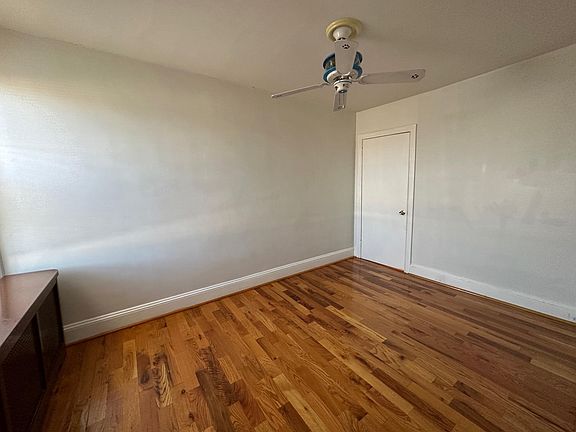 3rd image of 2073 E Tioga St