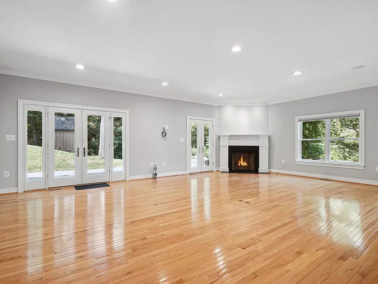 1530 Forest Villa Ln — Photo 14