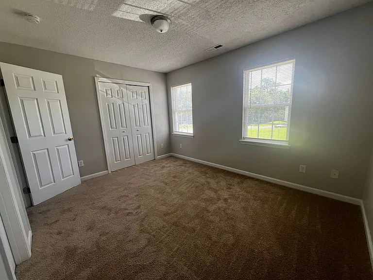 903 Timberlake Trl — Photo 2