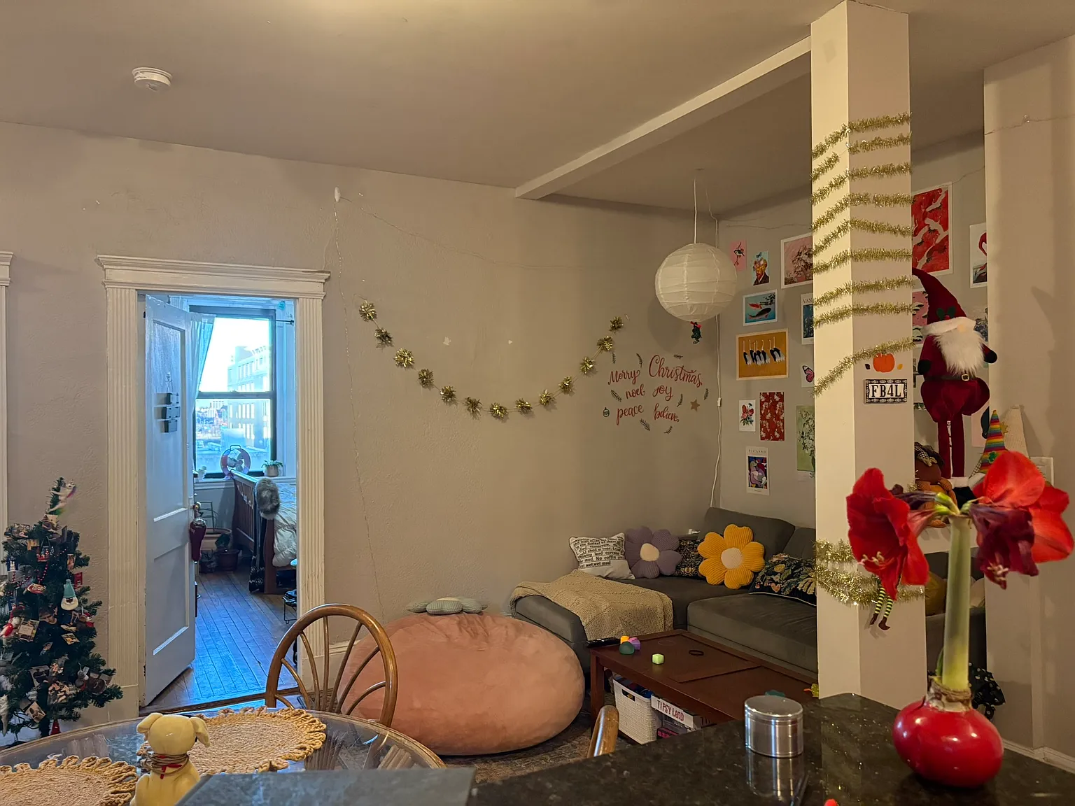 4 bed, 1300 sqft, $4,600 — Photo 3