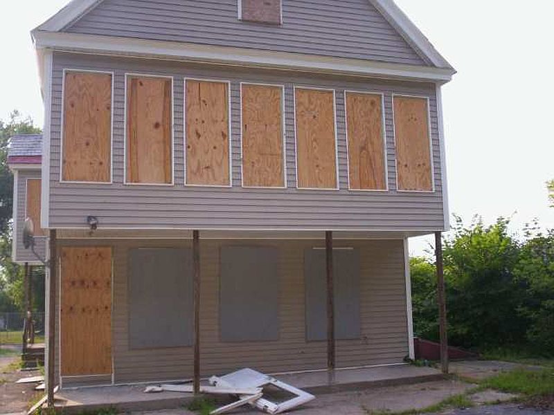 3rd image of 1764 CARRIE Street