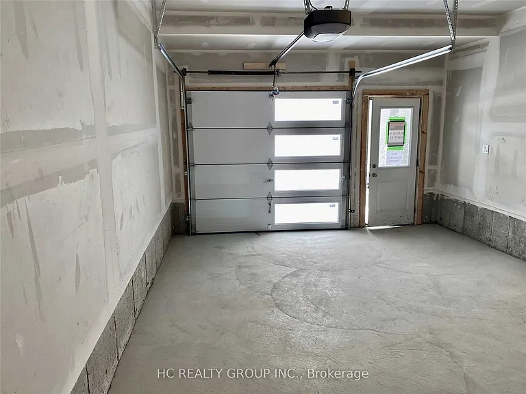 2578 Castlegate Cross — Photo 19