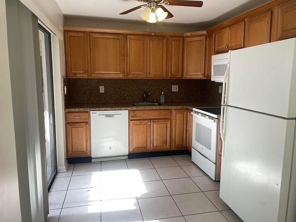 1st image of 498 Piedmont K #498