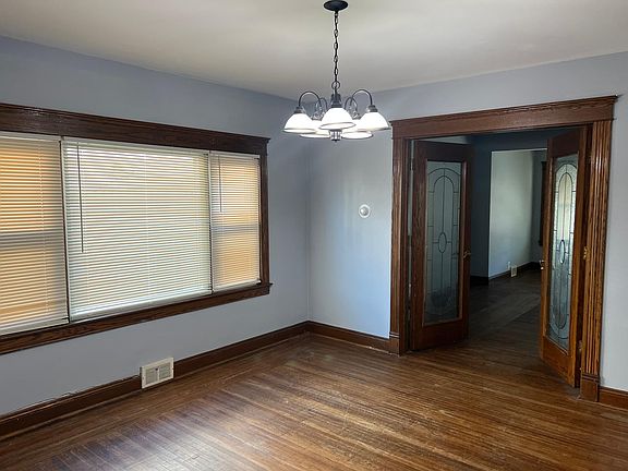 2nd image of 530 Ontario St