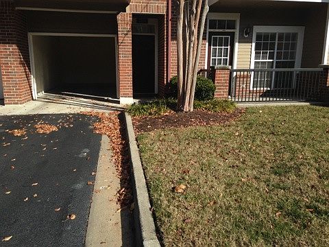 3rd image of 12303 Tiverton Ln