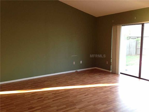 4th image of 1018 Black Willow Dr