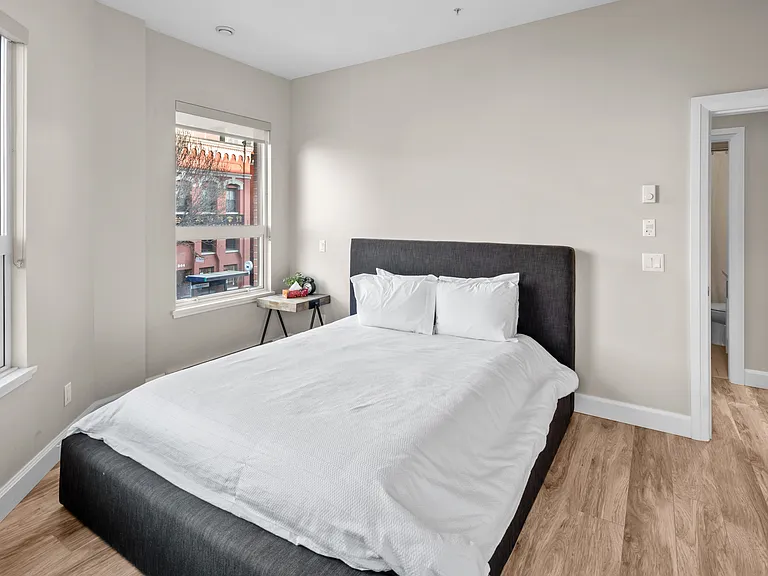 595 Pandora Ave #216 — Photo 12