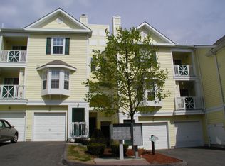 408 Gazebo Cir, Reading, MA 01867