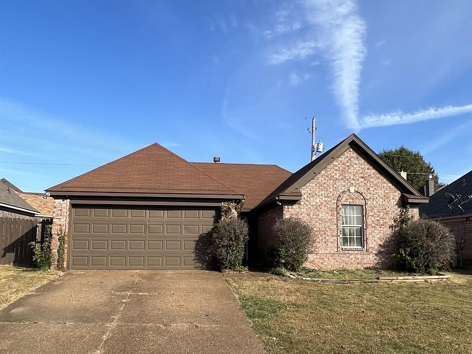1st image of 4880 Phipps Dr