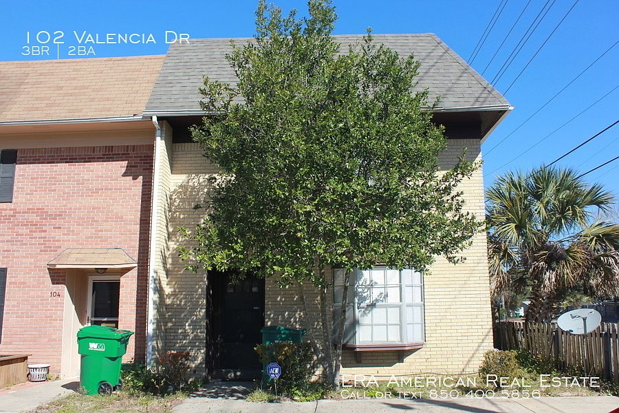 1st image of 102 Valencia Dr