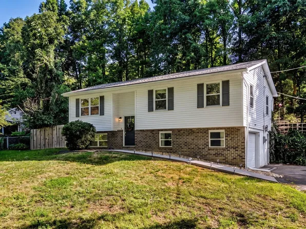 2215 Greendale Dr NE, Cleveland, TN 37323