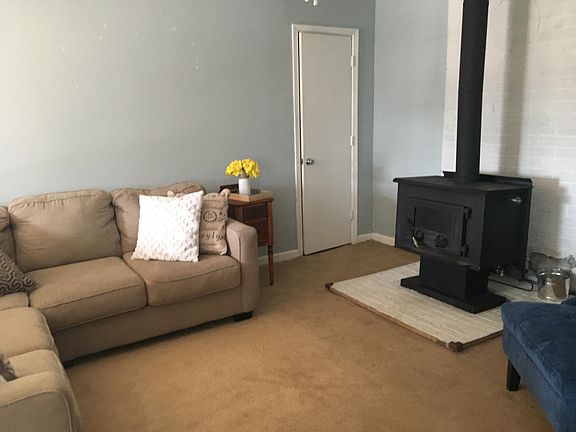 3rd image of 812 Mercury St