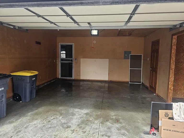 Cherry Ln — Photo 4