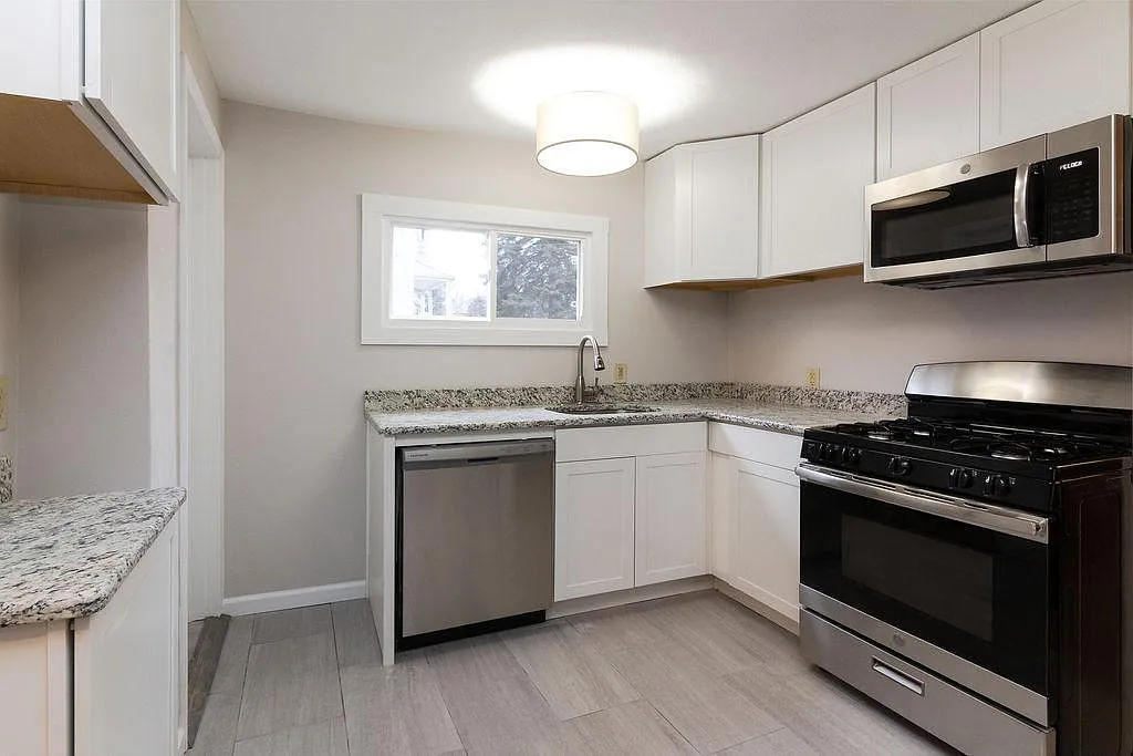 15 Ayres St photo 1