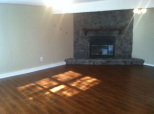 111 E 6th St, Lancaster, TX 75146