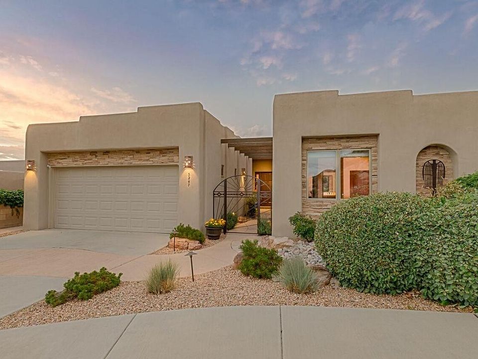 5247 Foothills Trail NE-1
