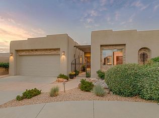 5247 Foothills Trl NE, Albuquerque, NM 87111