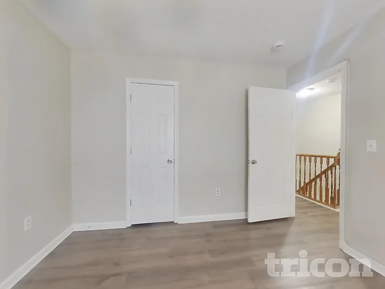 3182 Gainsborough Ct — Photo 11