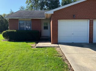 2616 Austin Dr, Springfield, IL 62704