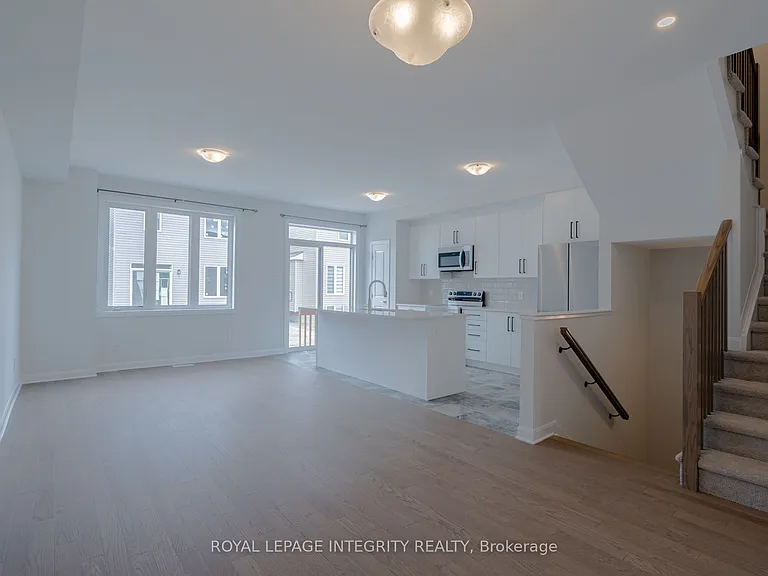 409 Silicon Way — Photo 8