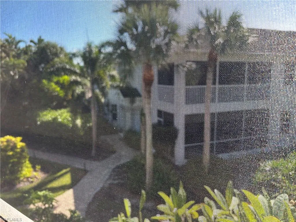 2 bed, 2.0 bath, 1822 sqft, $8,000 — Photo 3
