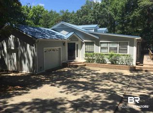 2001 Clubhouse Dr, Lillian, AL 36549