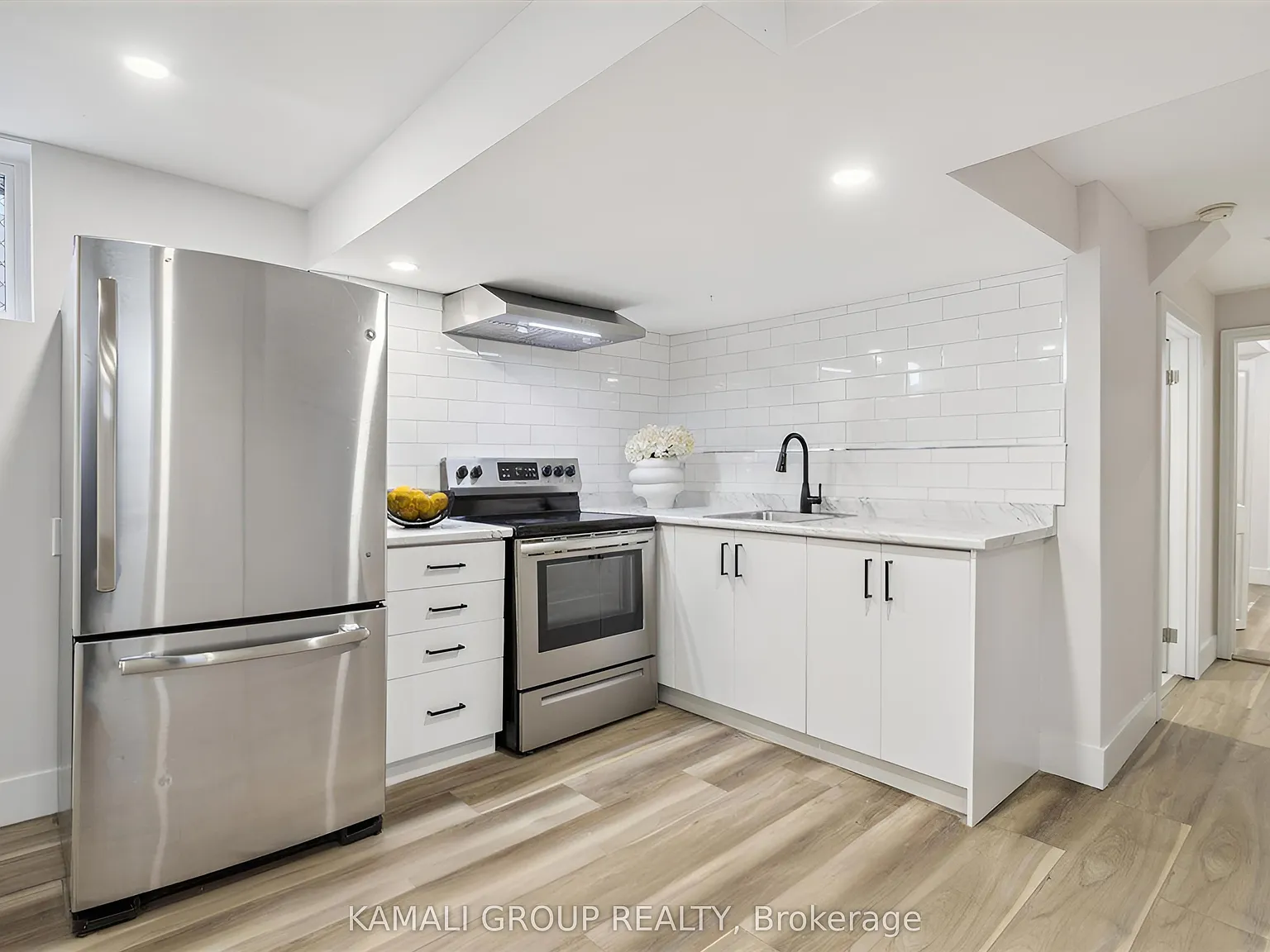 1 bed, $1,300 — Photo 3