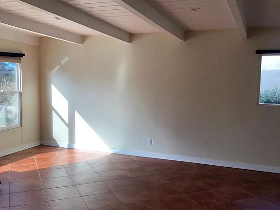 4th image of 371 E Mancha Pl