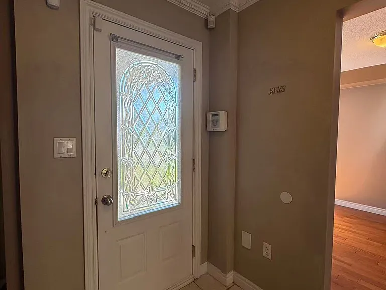 7267 Aldercrest Dr — Photo 5