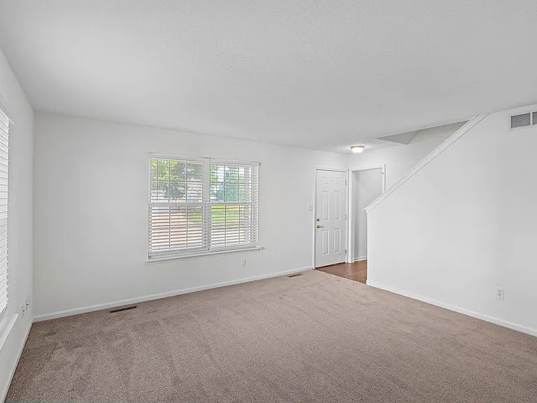 2409-2411 Northampton Dr. — Photo 7